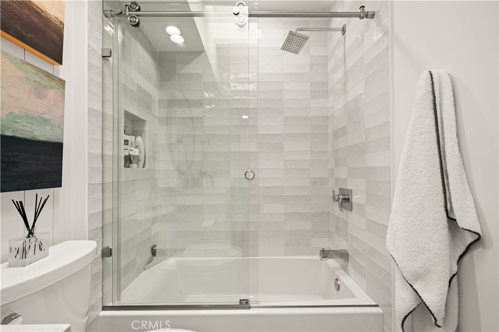 3716 Vía Dolce Marina del Rey, CA 90292 - Photo 32 of 55