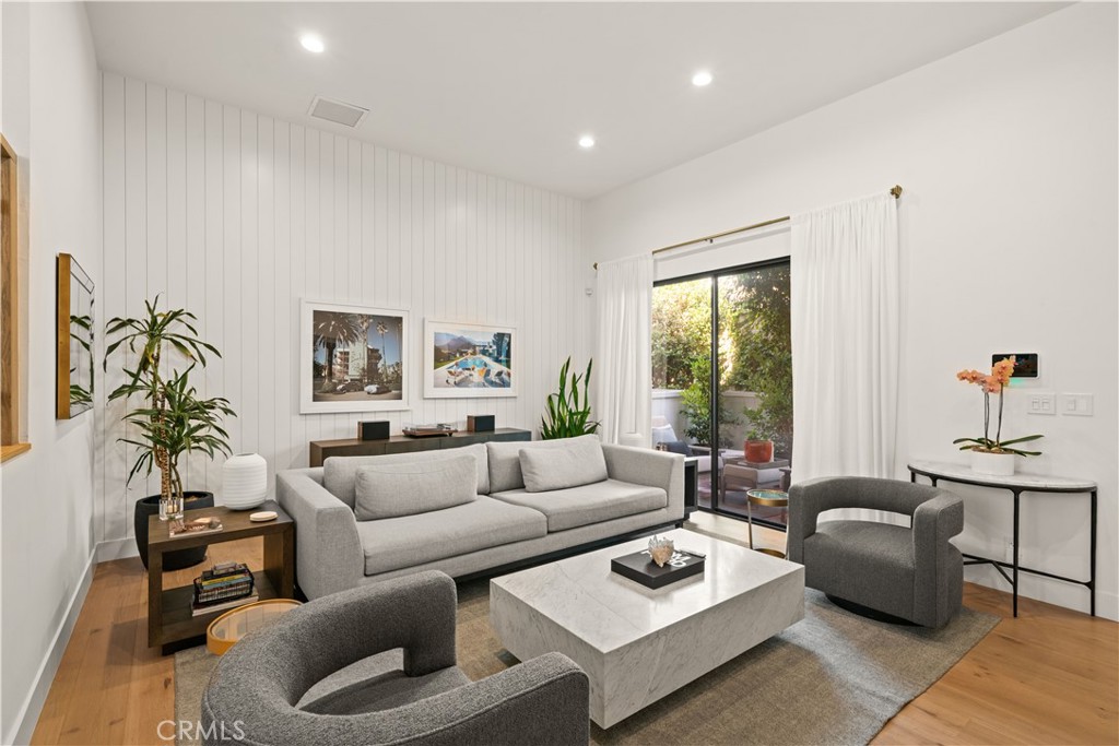 3716 Vía Dolce Marina del Rey, CA 90292 - Photo 4 of 55 a living room with furniture and a window