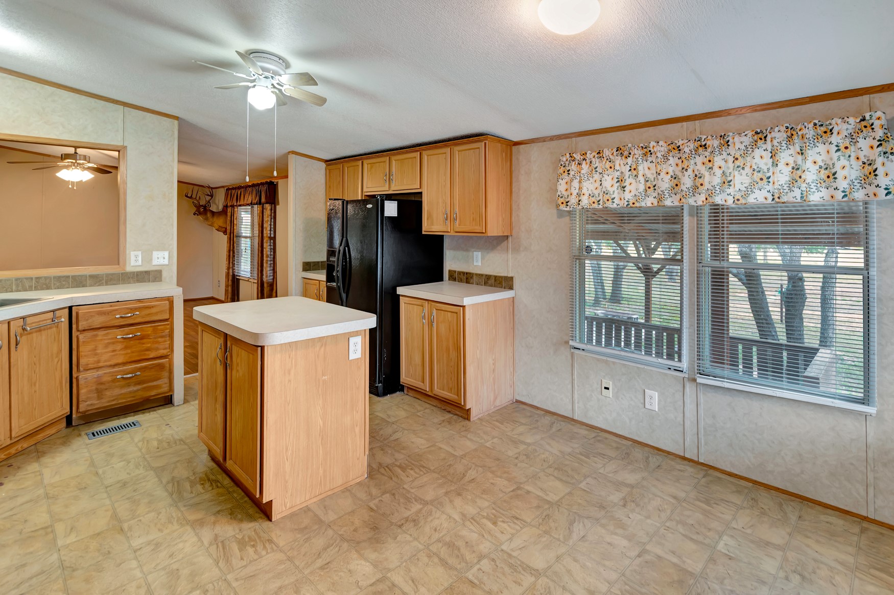 233 Ranch Road Yoakum, TX 77995 - Photo 15 of 38 Gallery Image 15