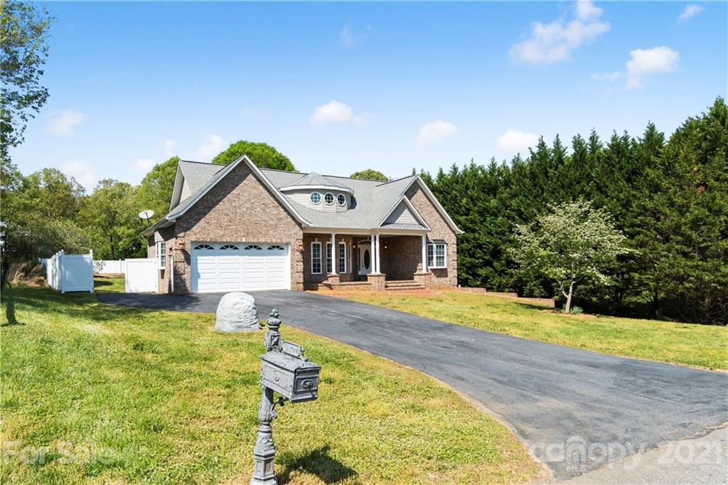 1466 Victorian Hills Circle Conover, NC 28613 - Photo 34 of 40 a front view of a house with yard