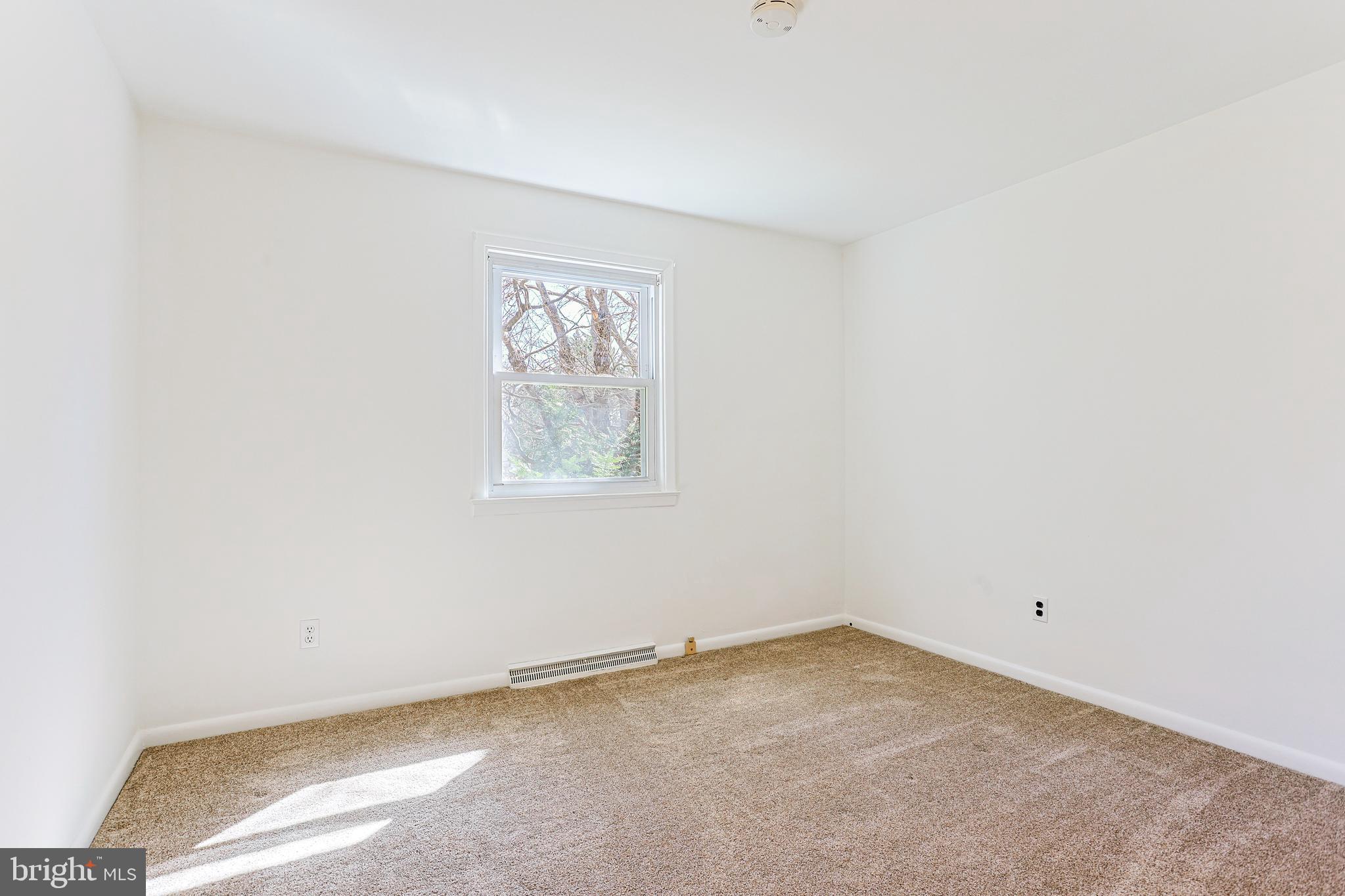 318 Exton Lane Exton, PA 19341 - Photo 17 of 41 an empty room with windows