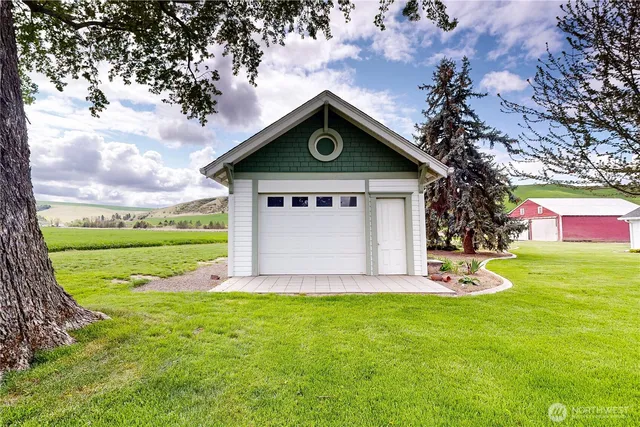 $829,000 | 633 Lower Hogeye Road, Waitsburg, WA 99361