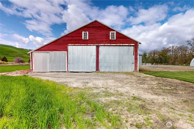 $829,000 | 633 Lower Hogeye Road, Waitsburg, WA 99361