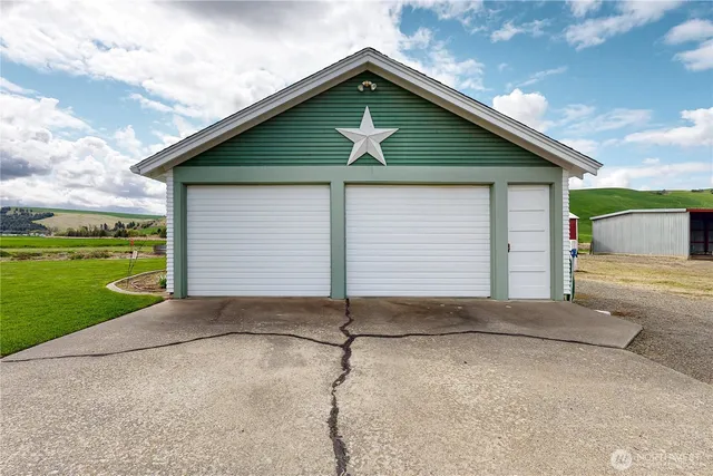 $829,000 | 633 Lower Hogeye Road, Waitsburg, WA 99361