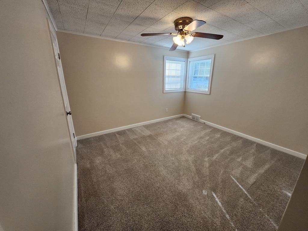 16 Hough Road Sutton, MA 01590 - Photo 13 of 41