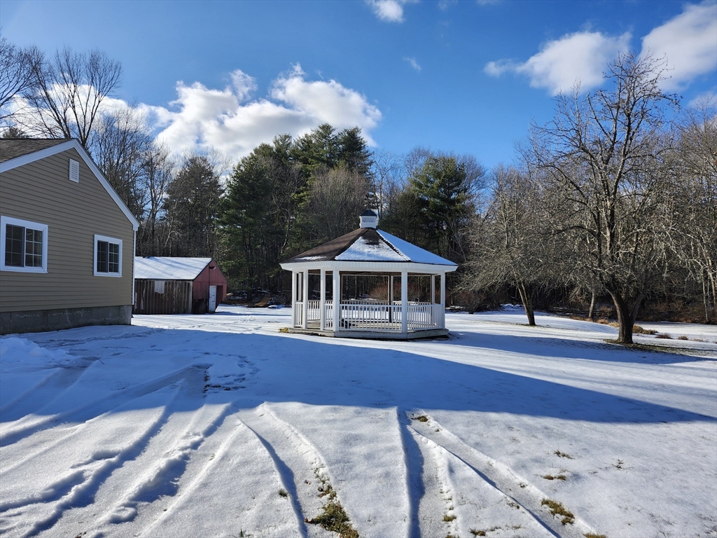 16 Hough Road Sutton, MA 01590 - Photo 4 of 41