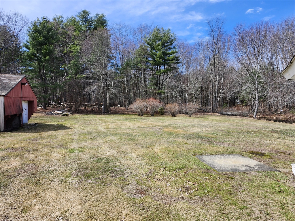 16 Hough Road Sutton, MA 01590 - Photo 5 of 42