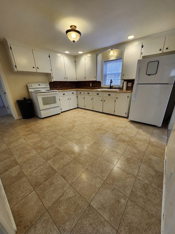 16 Hough Road Sutton, MA 01590 - Photo 9 of 41