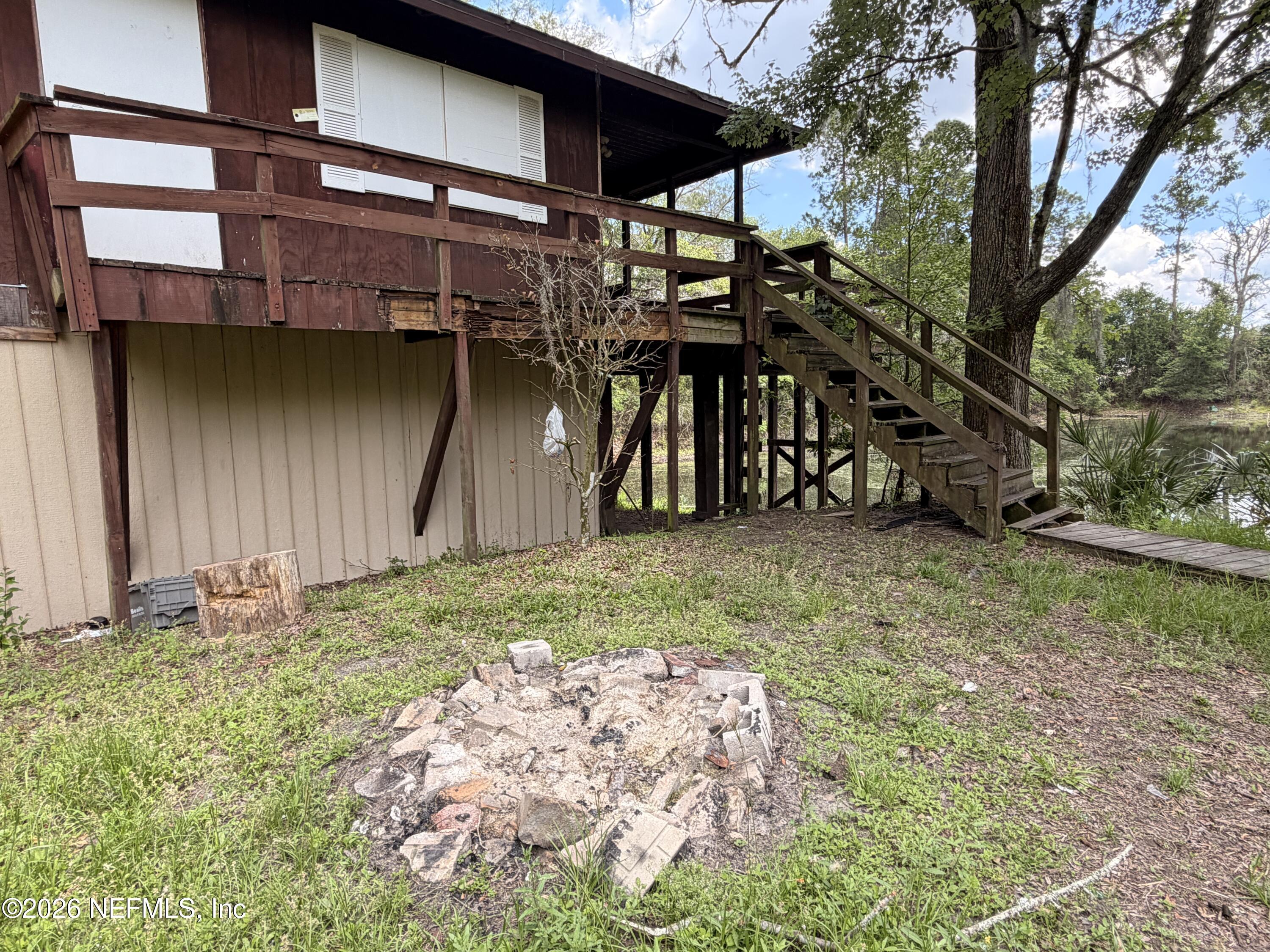 8048 Old Plank Road Jacksonville, FL 32220 - Photo 2 of 6 a view of a backyard