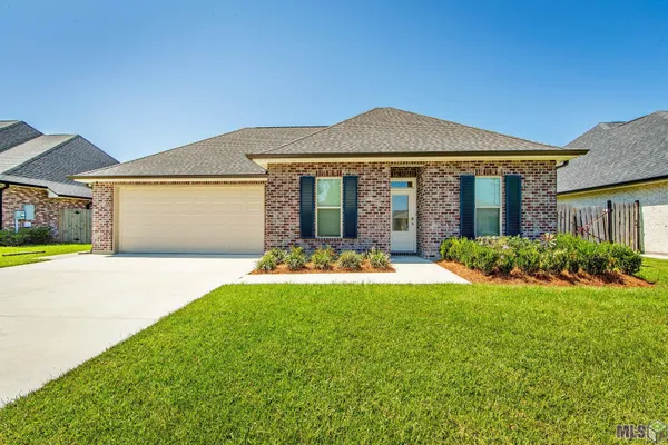 $2,300 | 204 Sugar Ridge Drive, Houma, LA 70360