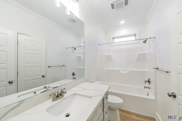 $2,300 | 204 Sugar Ridge Drive, Houma, LA 70360