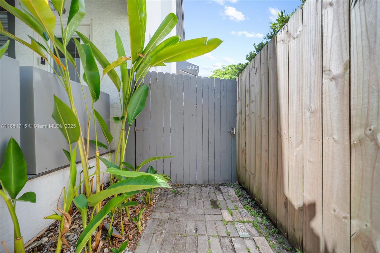 1520 Southwest 11th Terrace, Unit B Miami, FL 33135 - Photo 31 of 32