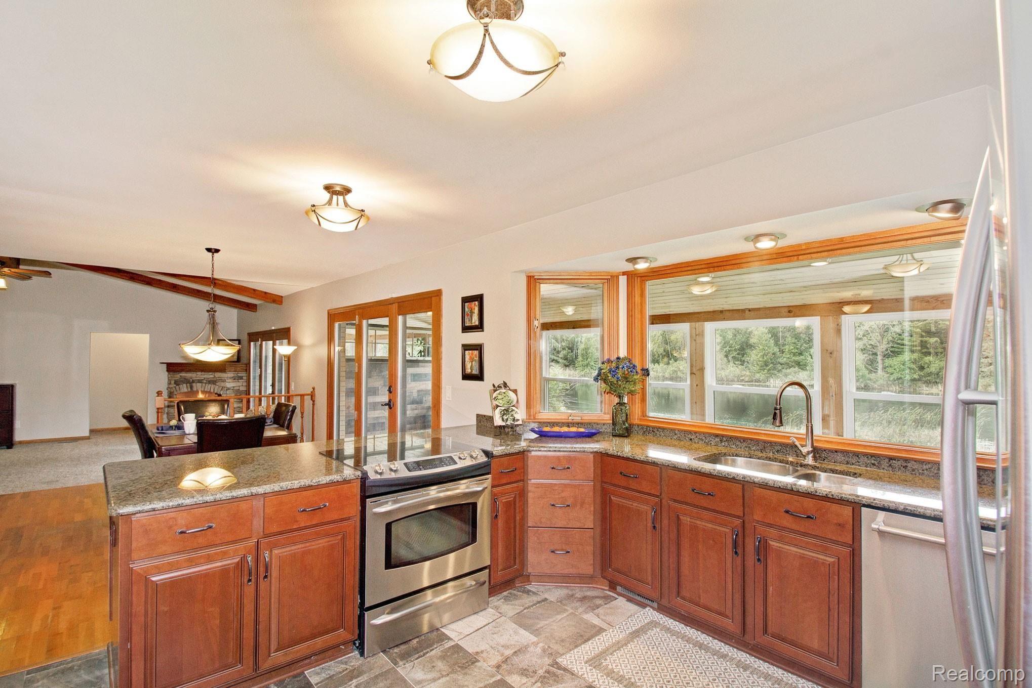 2345 North Hacker Road Howell, MI 48855 - Photo 11 of 34 IMG_0090_2.jpg