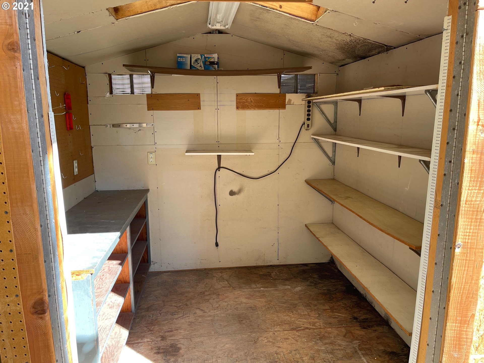 2150 Laura Street, Unit 61 Springfield, OR 97477 - Photo 5 of 24 a view of utility room