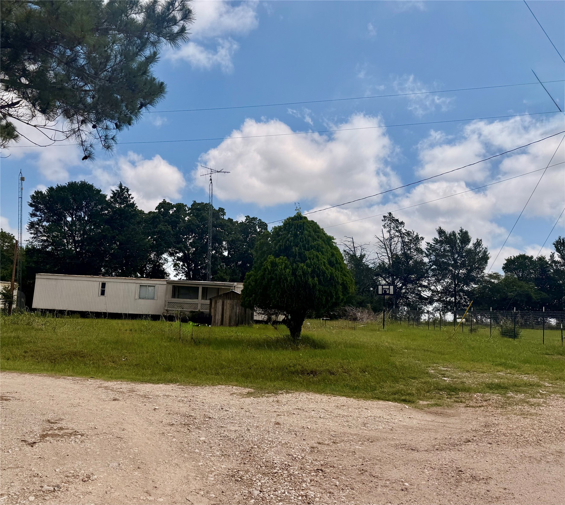 1940 Smoky Road Brenham, TX 77833 - Photo 7 of 14 a view of a volley ball court