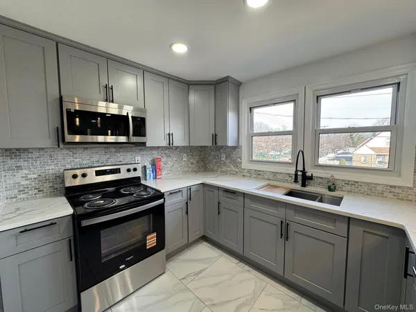 $2,900 | 143-34 222nd Street | Laurelton