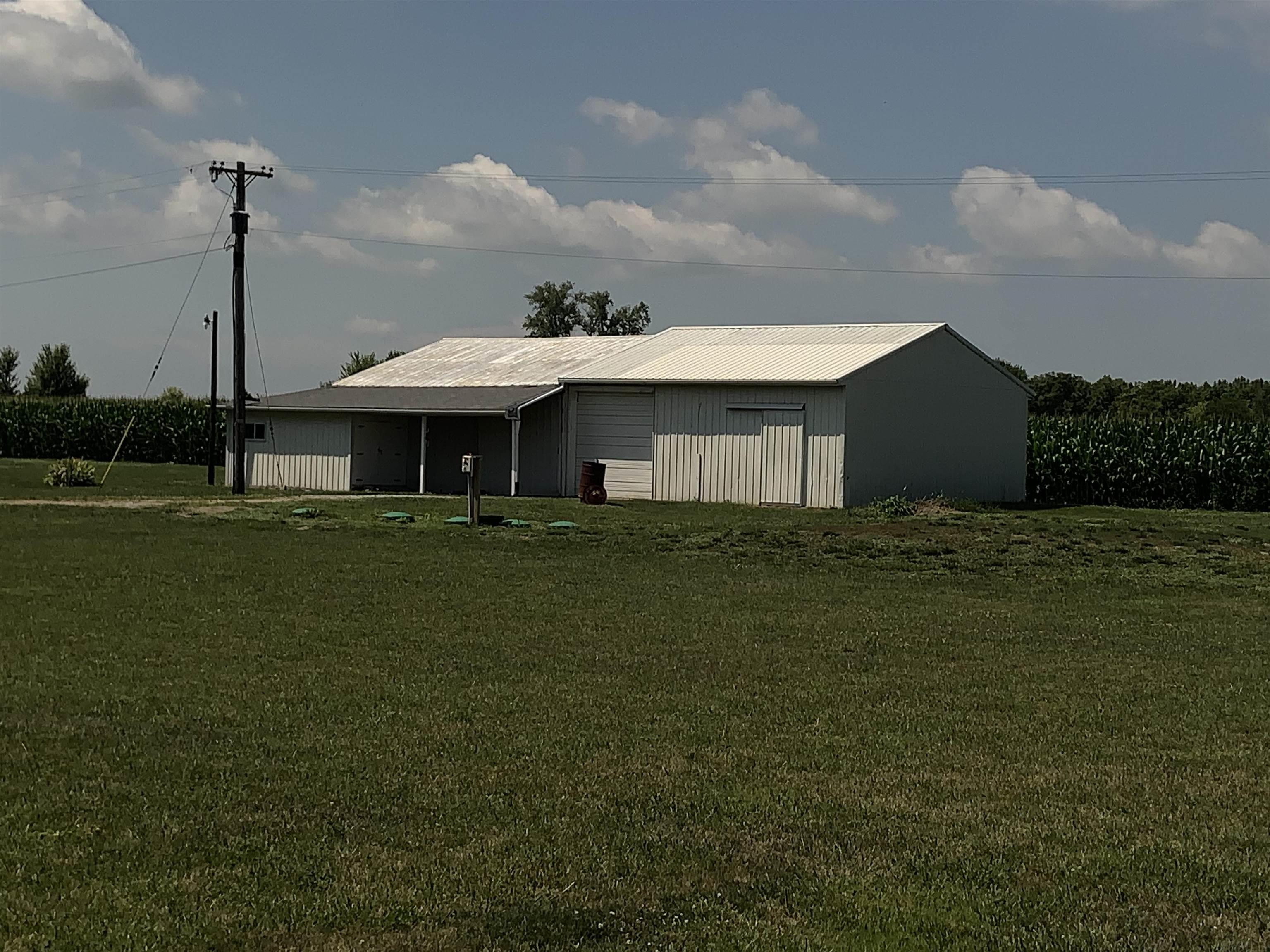 14532 State Line Road Monroeville, IN 46773 - Photo 20 of 27