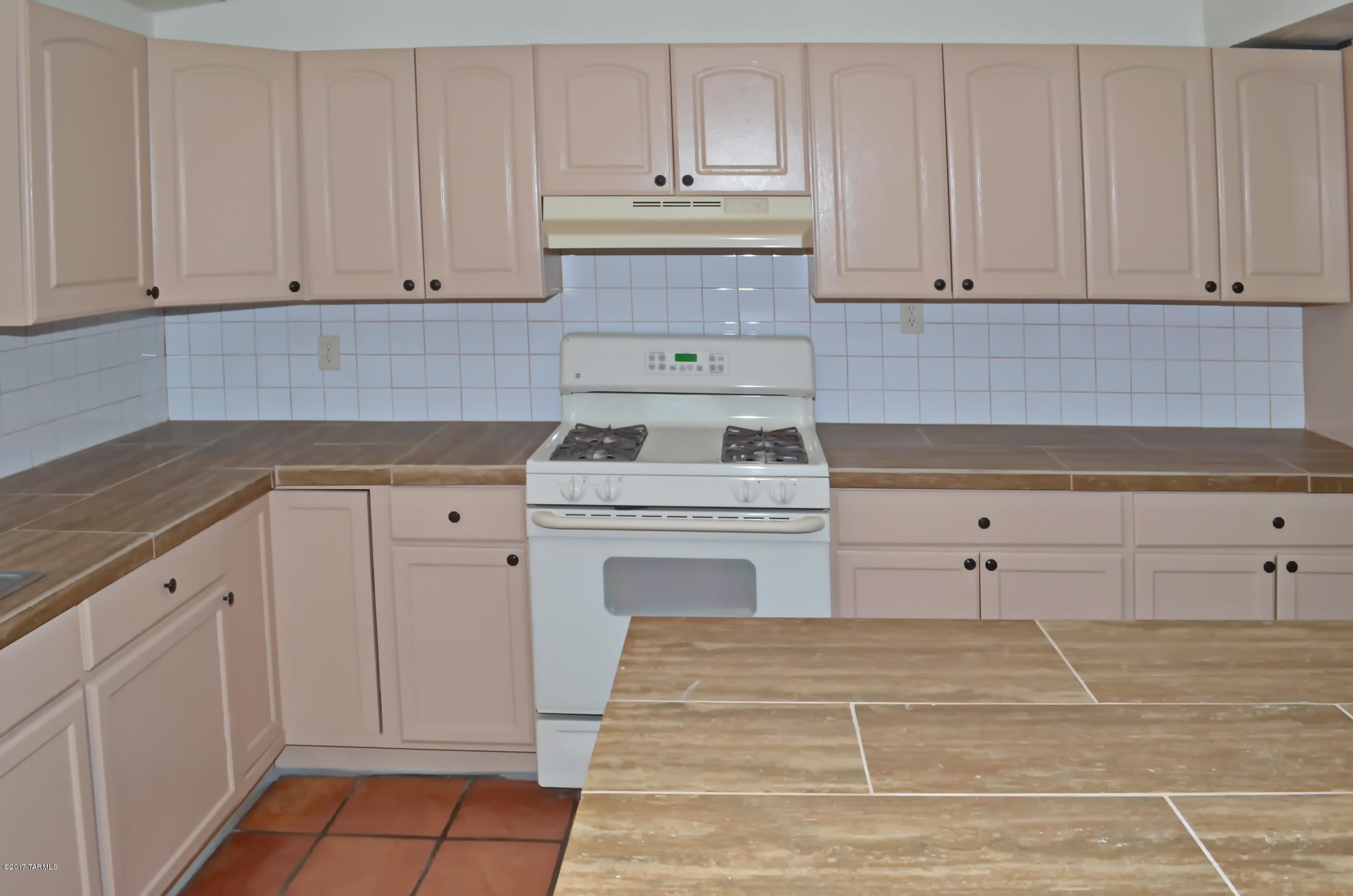 3001 South Lands End Road Tucson, AZ 85713 - Photo 5 of 28 Gallery Image 5