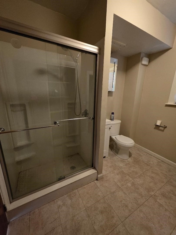 250 Laurel Street Fall River, MA 02724 - Photo 12 of 34 a bathroom with a shower and a toilet