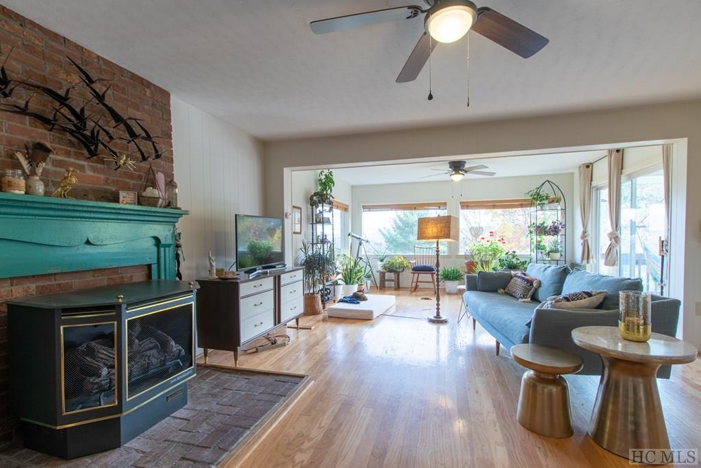 1682 Lloyd Hooper Road Cullowhee, NC 28723 - Photo 6 of 18 Gallery Image 6