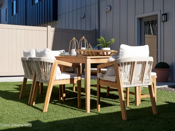 $685,000 | 1035 East RR Avenue, Post Falls, ID 83854