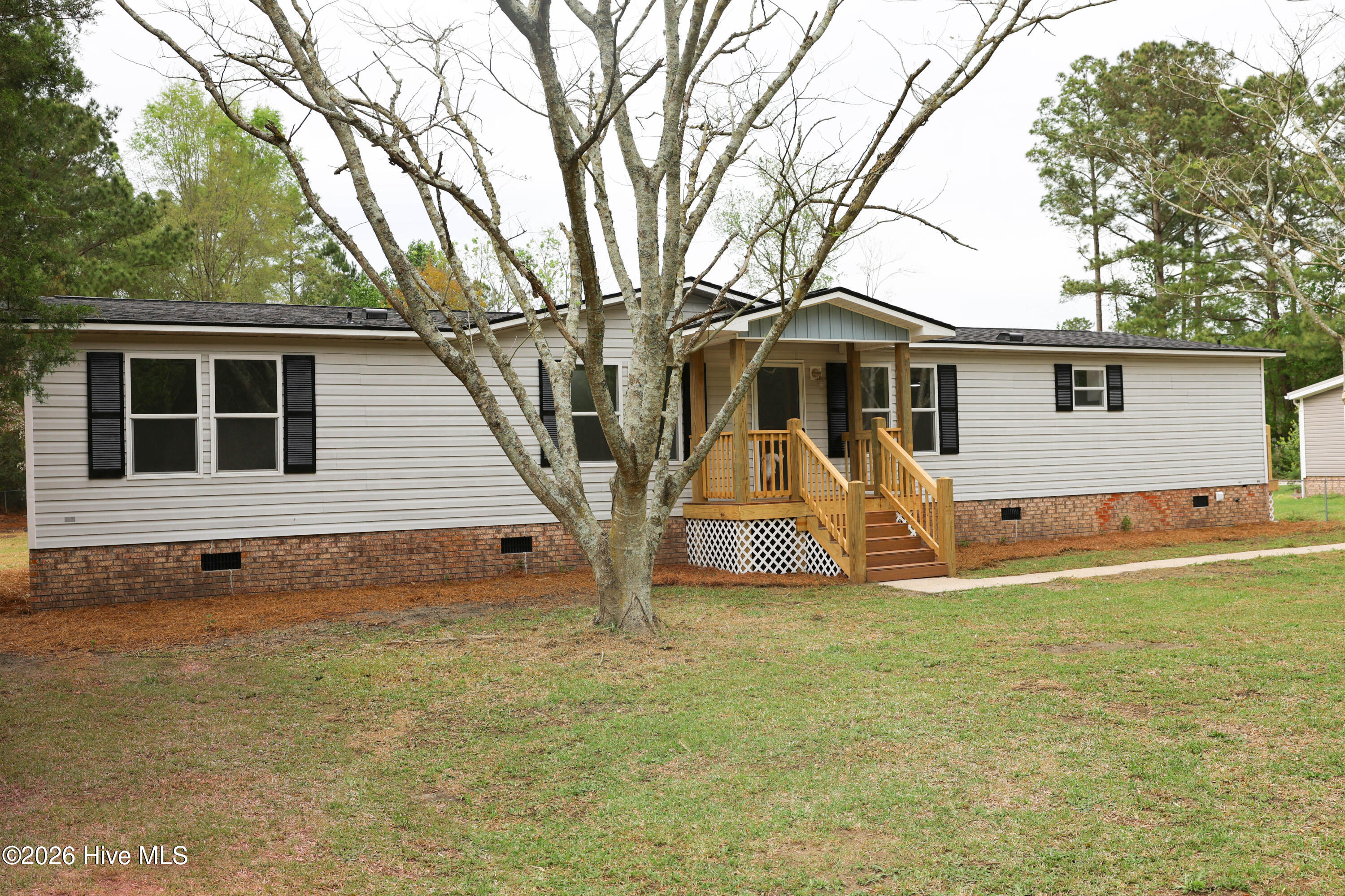 590 Luther Banks Road Richlands, NC 28574 - Photo 2 of 45 scholar-15