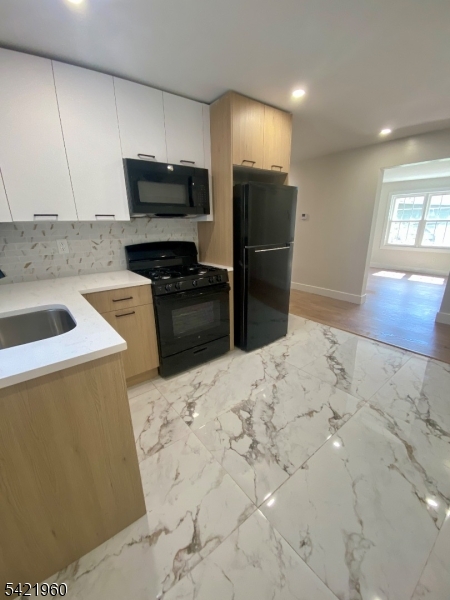 323 Rutherford Avenue, Unit 1 Franklin, NJ 07416 - Photo 4 of 9