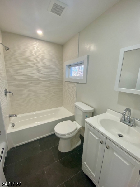 323 Rutherford Avenue, Unit 1 Franklin, NJ 07416 - Photo 5 of 9