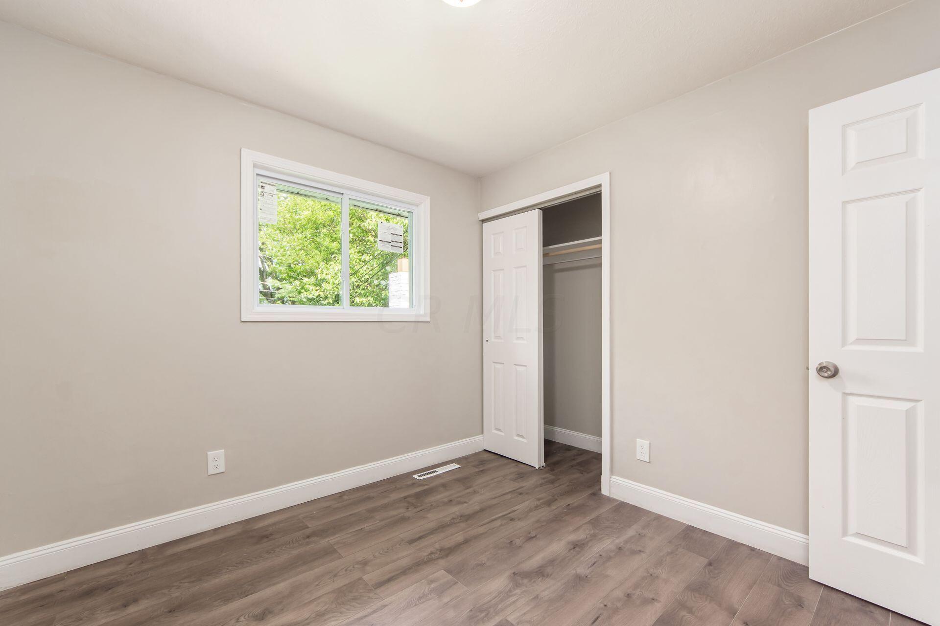 3927 Edendale Road Columbus, OH 43207 - Photo 14 of 26 024_6d8b99_M 3927 Edendale048