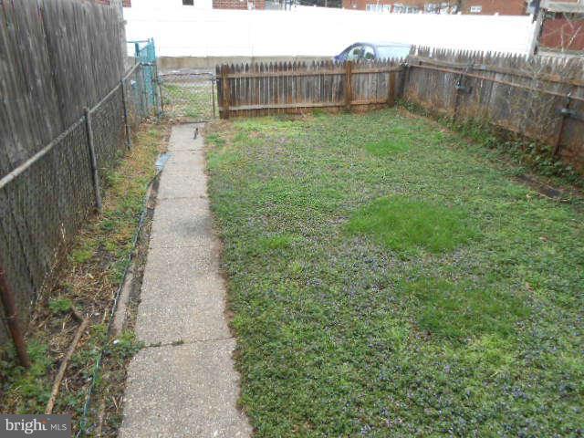 2803 Hollins Ferry Road Baltimore, MD 21230 - Photo 10 of 11 Exterior (Rear)