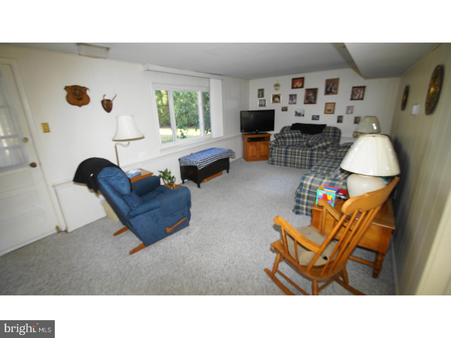 1767 Bunkerhill Road Southampton, PA 18966 - Photo 13 of 20 Family Room