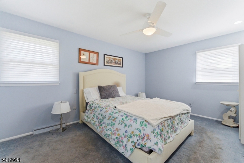 11 Pilgrim Way Wayne, NJ 07470 - Photo 17 of 49