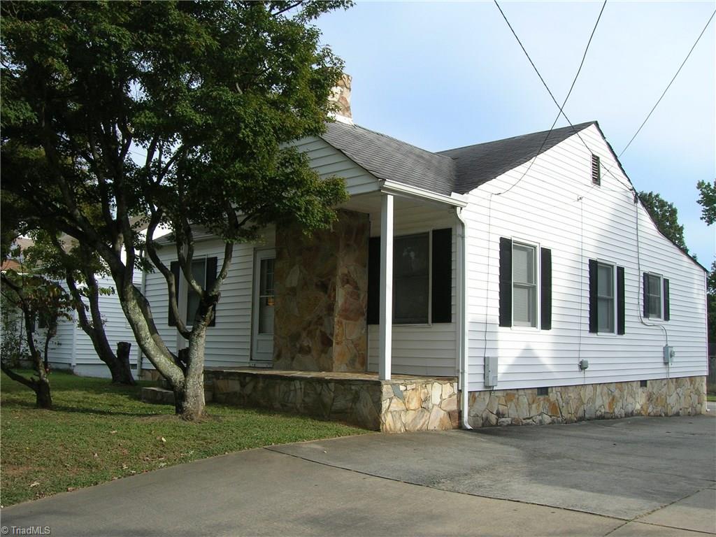 624 East Springfield Road High Point, NC 27263 - Photo 1 of 14 Gallery Image 1