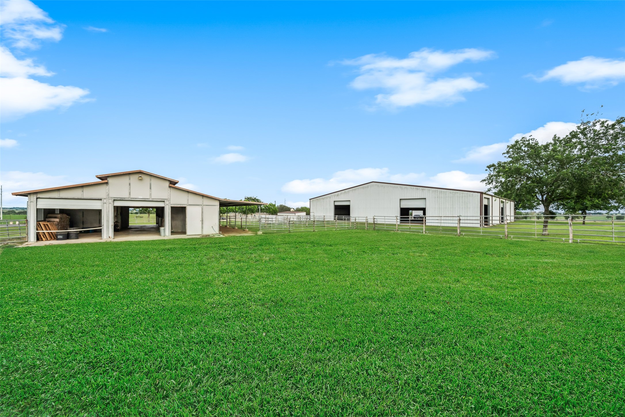 119 Fm 1891 Shiner, TX 77984 - Photo 23 of 40 a front view of a house with a yard