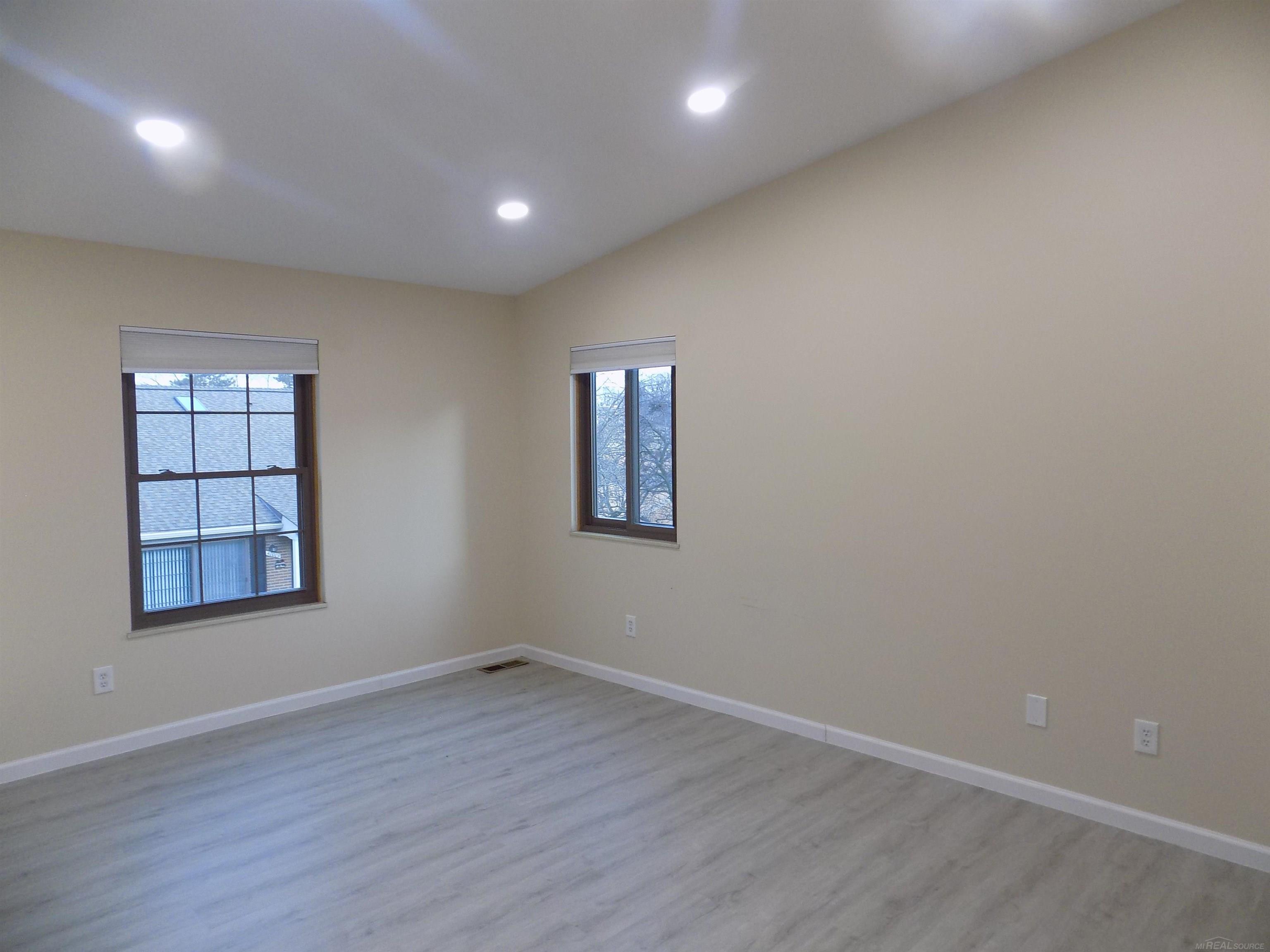 40043 Crosswinds Road Novi, MI 48375 - Photo 9 of 13