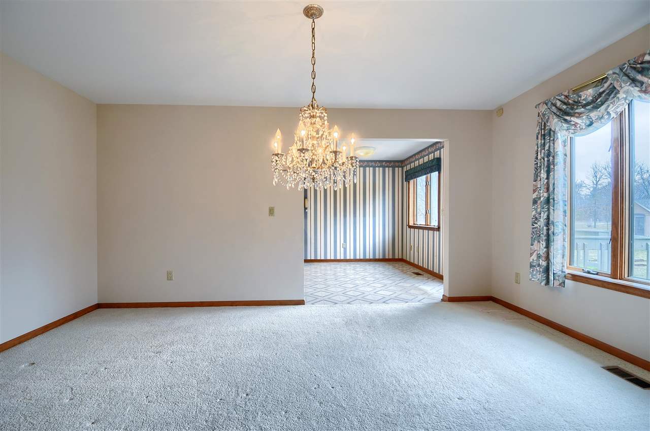 8307 Potter Road Flushing, MI 48433 - Photo 13 of 48 Dining Room to Kitchen
