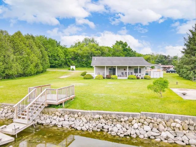 $420,000 | 9093 North Arrowhead Shores Road, Edgerton, WI 53534