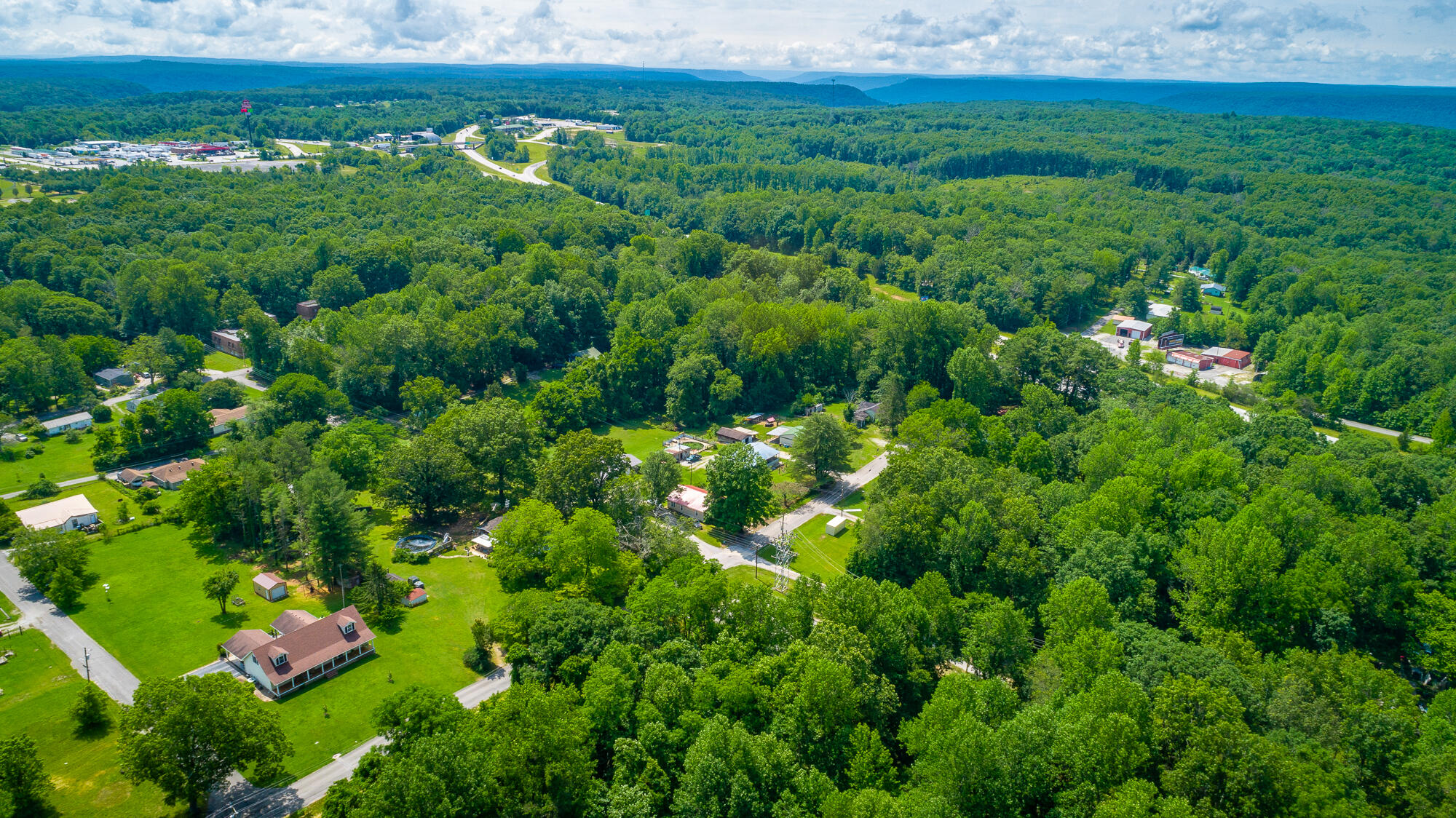 233 South Central Avenue Monteagle, TN 37356 - Photo 9 of 10 10-235 S Central Avenue HD-29