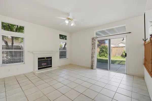 $690,000 | 1240 Camino Capistrano, Roseville, CA 95747