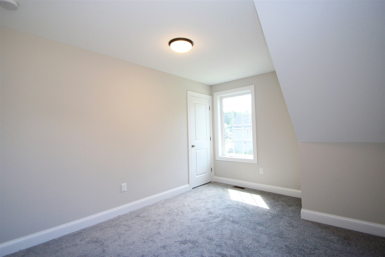 62 Constitution Way, Unit LOT 15 Rochester, NH 03867 - Photo 31 of 40