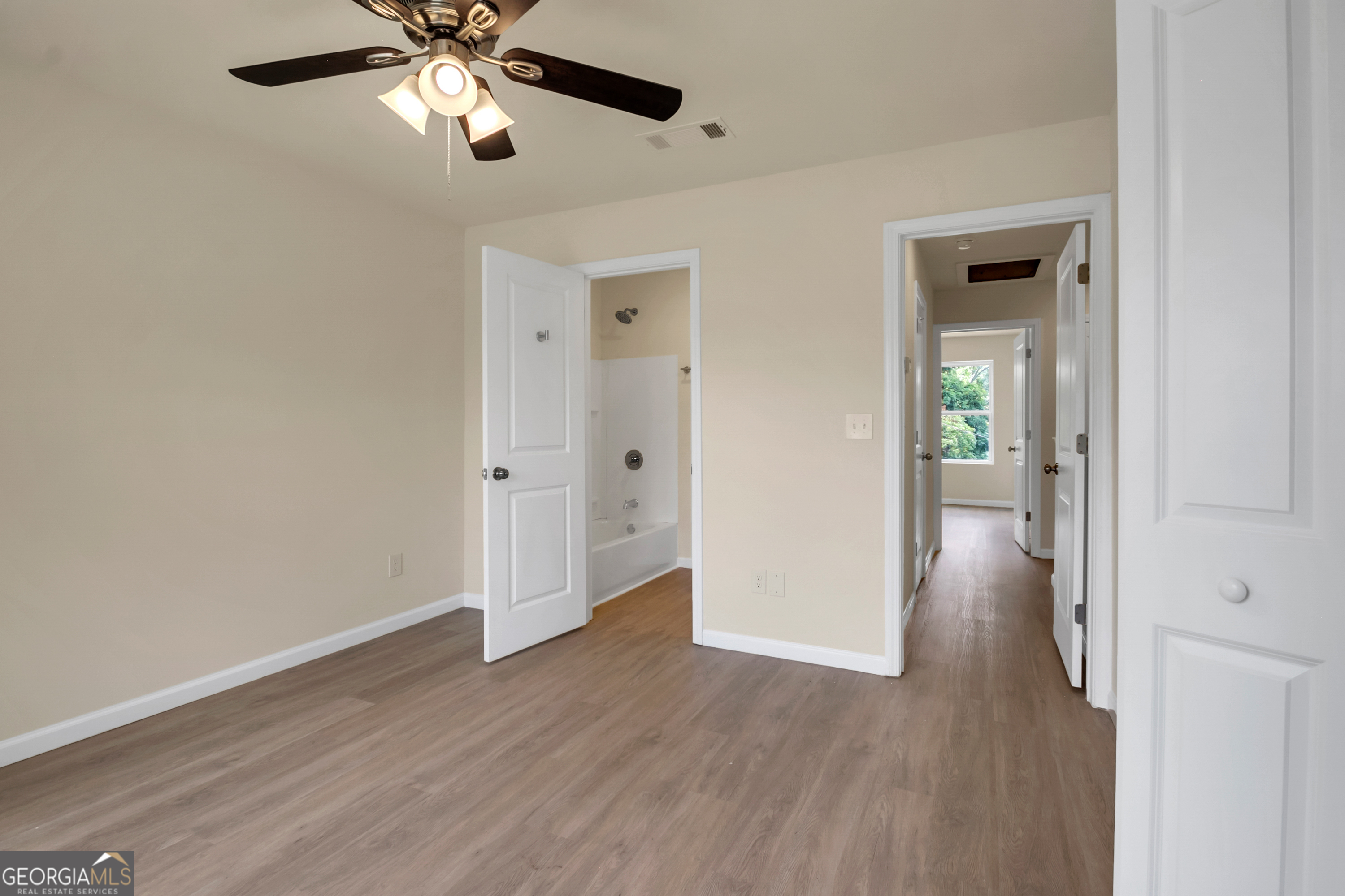 50 South Jackson Street, Unit 301 Forsyth, GA 31029 - Photo 15 of 23