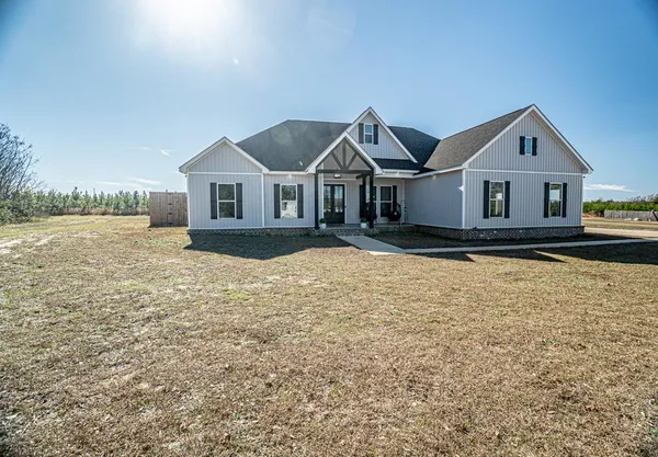$394,500 | 1960 East 134th, Headland, AL 36345