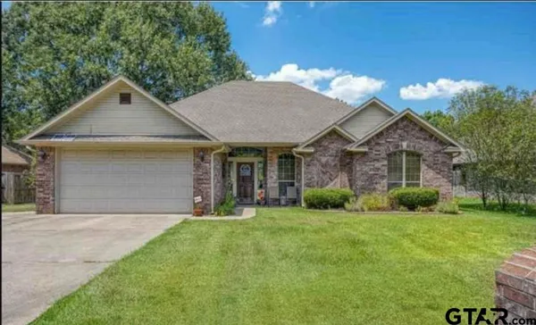 $379,500 | 21192 Altuda Lane, Flint, TX 75762