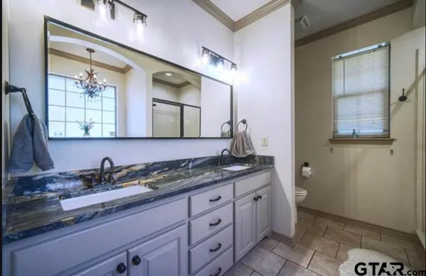$379,500 | 21192 Altuda Lane, Flint, TX 75762