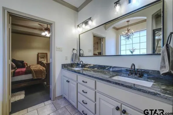 $379,500 | 21192 Altuda Lane, Flint, TX 75762