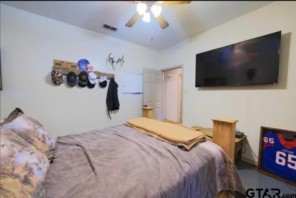$379,500 | 21192 Altuda Lane, Flint, TX 75762