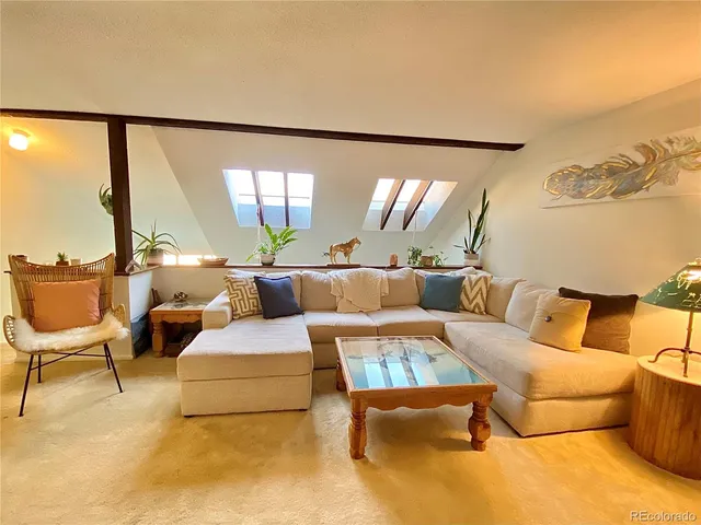 $1,150 | 701 North Harlan Street, Unit E7, Lakewood, CO 80214