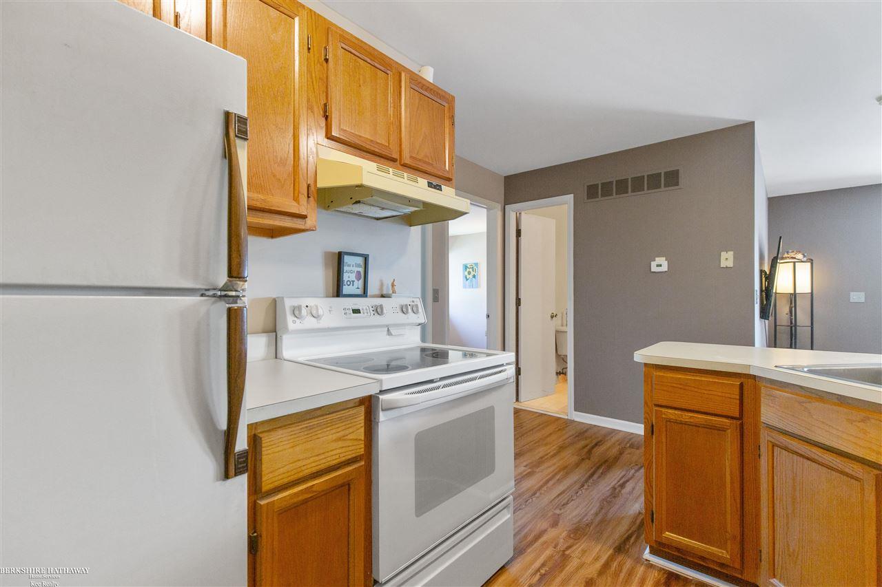 33835 Hooker Road New Baltimore, MI 48047 - Photo 8 of 15 50080666-7.JPG