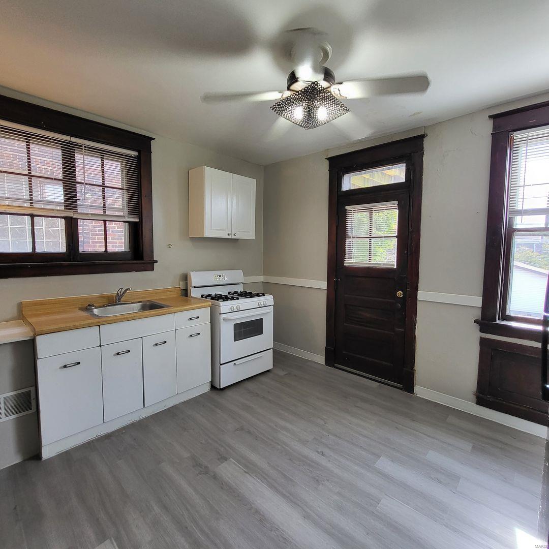 3714 Bates Street St. Louis, MO 63116 - Photo 9 of 36