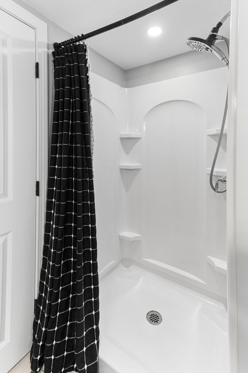 8 Dianthus Road Holbrook, MA 02343 - Photo 33 of 42 Gallery Image 33